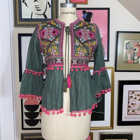 Zara Womens Size Medium Embroidered Kimono Cape Cardigan Green Pink Tie Neck NWT - Picture 2 of 10